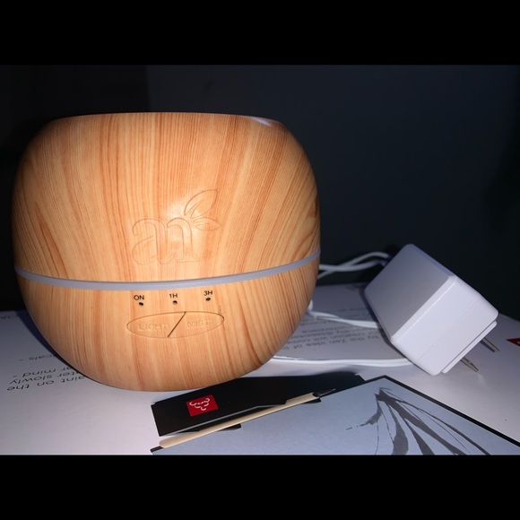 Aa essential oil diffuser - Picture 1 of 1